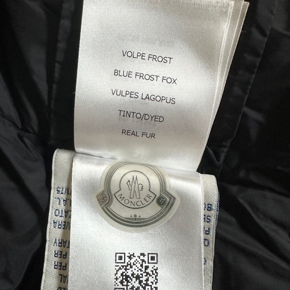 Moncler Kids Girls Puffer Jacket Coat, Black, Real Fur, Size 4 (104 cm) - Picture 3 of 9